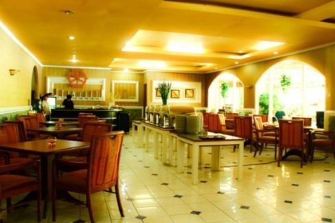 Grand Prioritas Hotel Bogor Ngoại thất bức ảnh