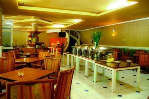 Grand Prioritas Hotel Bogor Ngoại thất bức ảnh