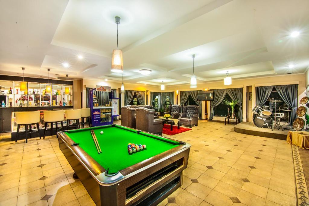 Grand Prioritas Hotel Bogor Ngoại thất bức ảnh